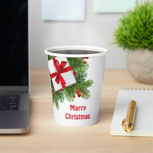 Weihnachtskiefern mit weißem Prädikat Rot Pappbecher (InSitu)