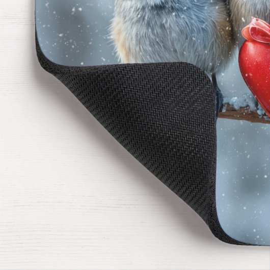 Weihnachtskikaden mit rotem Herzen Mousepad (Ecke)
