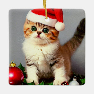 Weihnachtskitten in Weihnachtsmannmütze Keramikornament