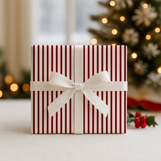 Weihnachtsklassiker rot/cremefarben gestreift geschenkpapier