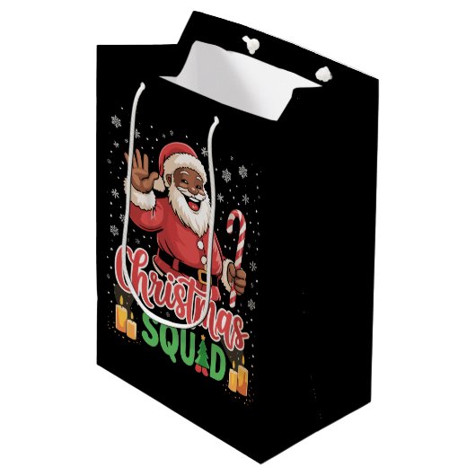 Weihnachtskommad Santa Afro Man Proud Black Africa Mittlere Geschenktüte (Vorderseite Schrägansicht)