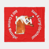 Weihnachtskorgi Hund mit Weihnachtsmannmütze Fleecedecke (Vorderseite (Horizontal))