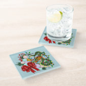 Weihnachtskranz des chinesischen Drachen Glasuntersetzer (Schrägansicht)
