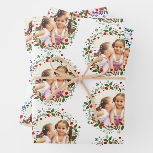 Weihnachtskranz in rotem, blauem und lila Foto Geschenkpapier Set (Beispiel)