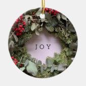 Weihnachtskranz mit Eukalyptus und Beeren Keramik Ornament (Vorne)