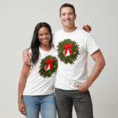 Weihnachtskranz mit Kiefernfüßen und Rotem Bogen T-Shirt (Unisex)
