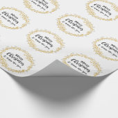Weihnachtskranz mit Silberschneeflocken im Glitzer Geschenkpapier (Ecke)