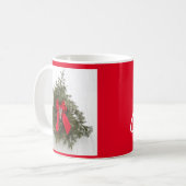 Weihnachtskranz und Roter Bow im Stall Kaffeetasse (Vorderseite Links)
