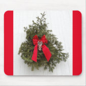 Weihnachtskranz und Roter Bow im Stall Mousepad (Vorne)