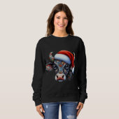 Weihnachtskuh Bull mit Weihnachtsmannmütze Mexikan Sweatshirt (Vorne ganz)