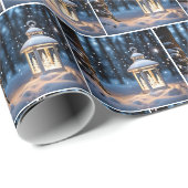 Weihnachtslattern im Schnee Geschenkpapier (Rolleneckpunkt)