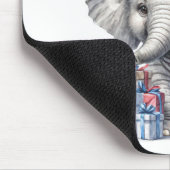 Weihnachtslephon mit Geschenken Mousepad (Ecke)