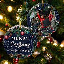 Weihnachtsleuchten Kiefernäste Schnee blau Foto Keramik Ornament