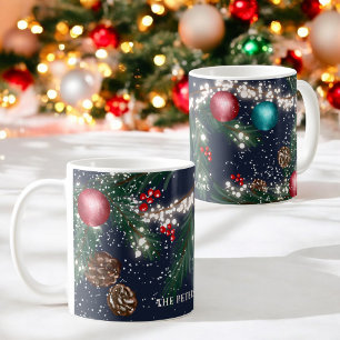 Weihnachtsleuchten Kiefernäste schneeblau festlich Kaffeetasse