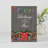 Weihnachtslicht Barn Wood Wedding | Holzkohle Einladung (Stehend Vorderseite)