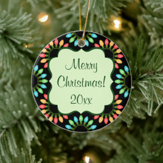 Weihnachtslichter in farbigen Zirkeln Keramik Ornament