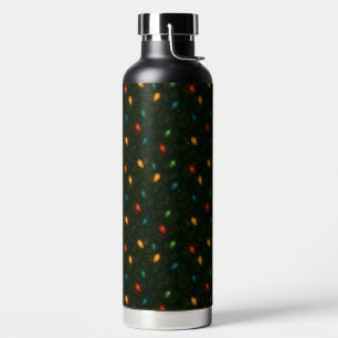 Weihnachtslichter umwickelt mit Stechpalmenblätter Trinkflasche