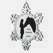 Weihnachtsmädchen und ihre Liebe Silhouette Schneeflocken Zinn-Ornament (Rechts)
