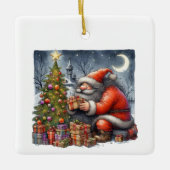 Weihnachtsmann am Abend mit Bäumen und Geschenken  Keramikornament (Vorderseite)