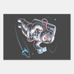 Weihnachtsmann Astronaut mit Raumanzug Festliches  Geschenkpapier Set