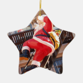 Weihnachtsmann auf dem Notausgang Keramikornament