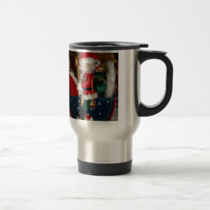 Weihnachtsmann auf einem Pferd mit Schnee Kunstpri Reisebecher