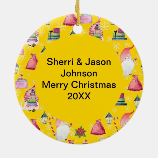 Weihnachtsmann-Gnome & Gelbes Muster Name & Datum Keramik Ornament (Hinten)