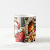 Weihnachtsmann hält belgische Malinois-Weihnachtsk Kaffeetasse (Mittel)