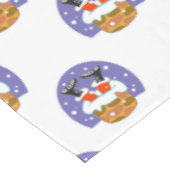 Weihnachtsmann im Schornstein, Schnee, Weihnachten Tischdecke (Schrägansicht)