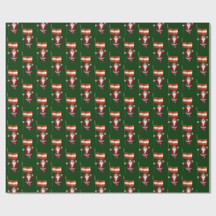 Weihnachtsmann mit Abzeichen von Österreich Geschenkpapier
