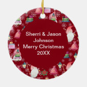 Weihnachtsmann und Rotes Muster Name & Datum Keramik Ornament (Hinten)