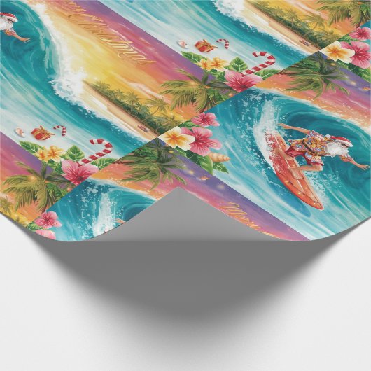 Weihnachtsmann Weihnachten im Juli am Strand Surfe Geschenkpapier (Ecke)