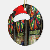 Weihnachtsmannmütze Keramikornament (Links)