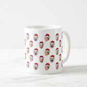 Weihnachtsmannmütze Personalisiertes Gesicht 3 Fot Kaffeetasse (VorderseiteRechts)