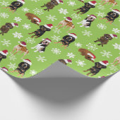 Weihnachtsmannmütze Schneeflocken Grün Geschenkpapier (Ecke)