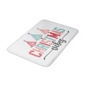 Weihnachtsmäntel - festes Baumdesign Badematte (Schrägansicht)