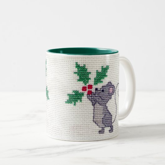WeihnachtsmäuseTasse Zweifarbige Tasse (VorderseiteRechts)