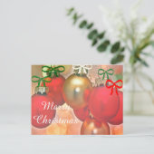 Weihnachtsmistleton und Baubles Feiertagspostkarte (Stehend Vorderseite)