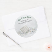 Weihnachtsmusik und Ornamente im funkelnden Schnee Runder Aufkleber (Umschlag)