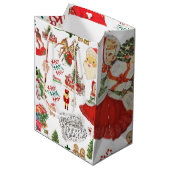 Weihnachtsmuster auf Weiß | Mittlere Geschenktüte (Vorderseite Schrägansicht)