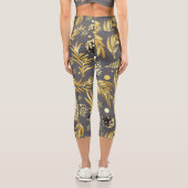 Weihnachtsmuster, Kiefernschnee 2 Capri Leggings (Rückseite)