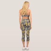 Weihnachtsmuster, Kiefernschnee 2 Capri Leggings (Rückseite)