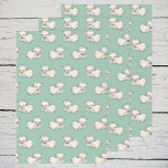 Weihnachtsmuster mit Baby Lamb auf Green Geschenkpapier Set<br><div class="desc">Vintage Illustration Fröhliches Weihnachtskonzept mit einem niedlichen Retro-Wiederholungstyp. Ein Tier,  ein bezauberndes kleines Babylamm auf einem minzgrünen Hintergrund. Das Lamm ist ein Christliches religiöses Symbol für Jesus Christus.</div>