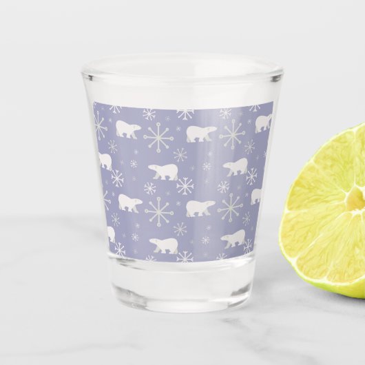 Weihnachtsmuster mit Eisbären und Schneeflocken Schnapsglas (Vorderseite)