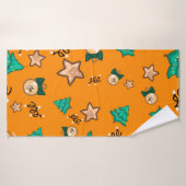 Weihnachtsmuster mit Kerzen, Tangerinesbackgrou Badehandtuch (Badehandtuch)