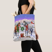 Weihnachtspferde im Schnee Tasche (Von Nahem)