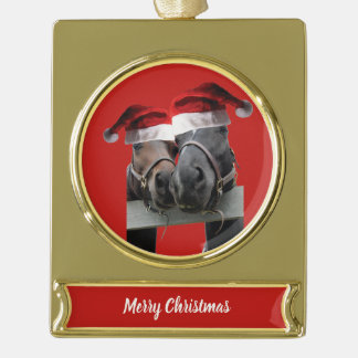 Weihnachtspferde tragen Weihnachtsmänner Banner-Ornament Gold