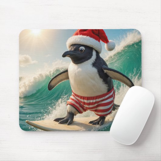 Weihnachtspinguin, der auf einer Meereswelle surft Mousepad (Mit Mouse)