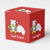 Weihnachtspinguin sitzend mit Schneebälle Geschenkschachtel (Vorderseite)