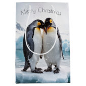 Weihnachtspinguine in Schneeflocken Mittlere Geschenktüte (Vorderseite)